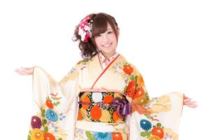 留袖ってどんな着物？TPOに合わせた着こなしを徹底解説！