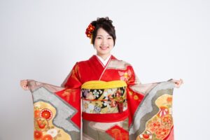 【徹底解説】着物の【袖丈】による着用シーンの違い